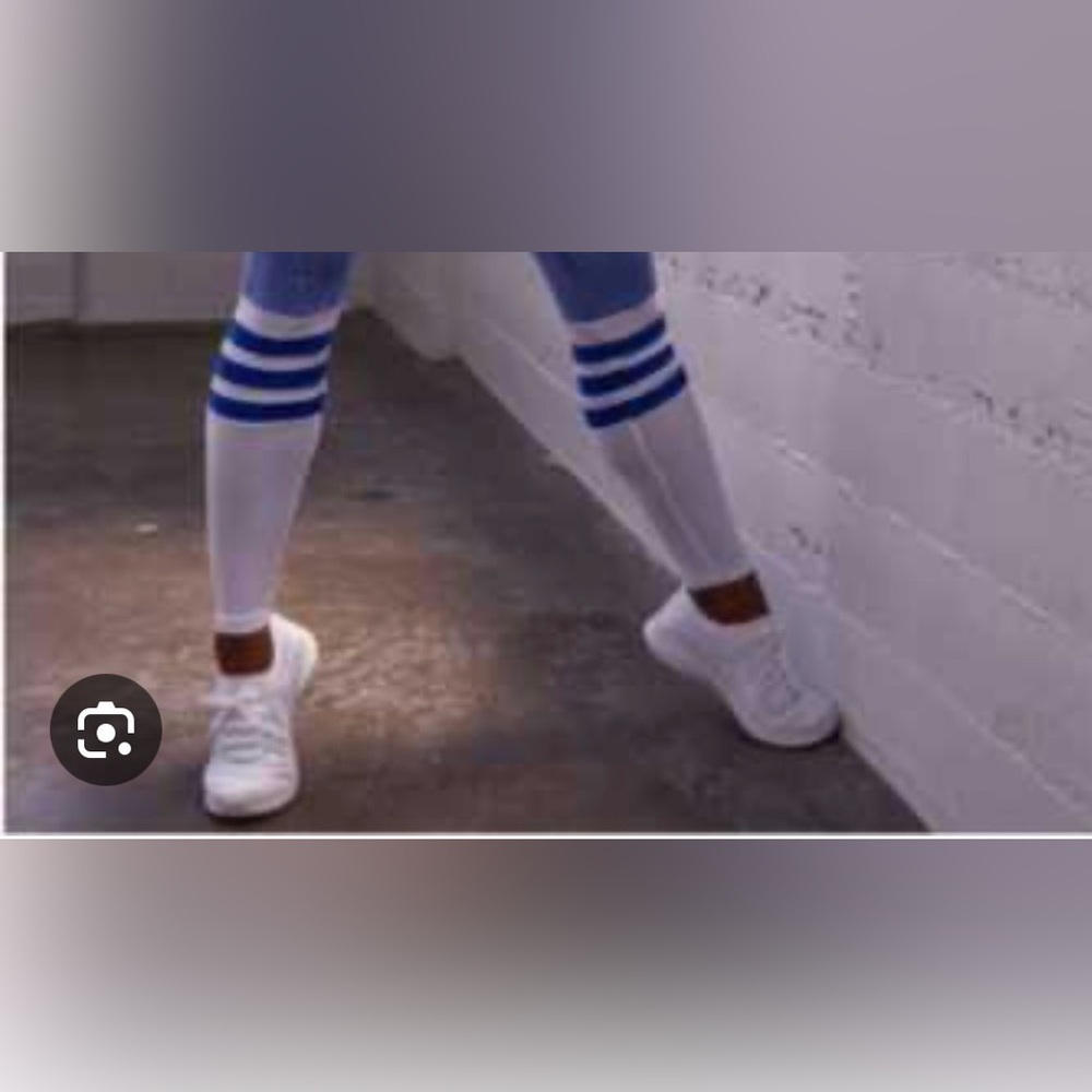 Vintage Bombshell Blue & White camo sock leggings w/scrunch butt! Worn 1x! - Picture 9 of 15